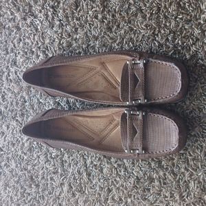 Naturalizer women's leather flats size 7 color brown